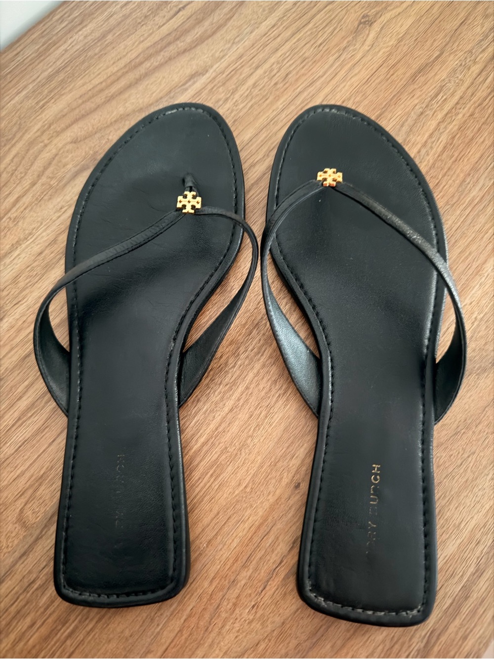 Tory Burch Black Leather Thong Sandals with Gold Logo